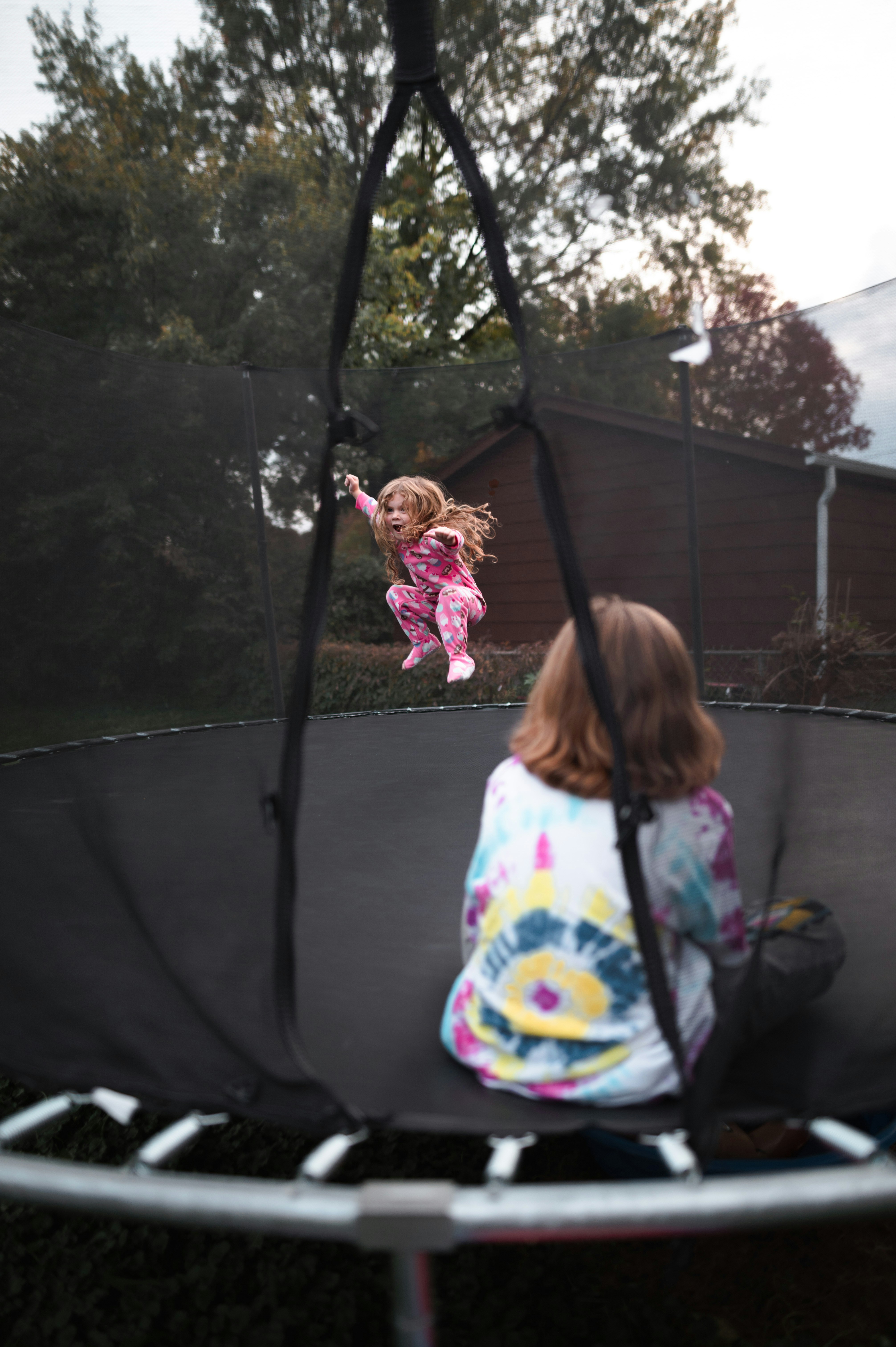 Najważniejsze pytania przed zakupem trampoliny do ogrodu